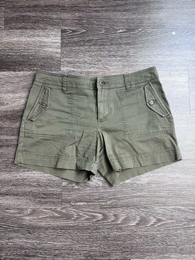 Tommy Hilfiger green utility cargo shorts Y2K style size 6
